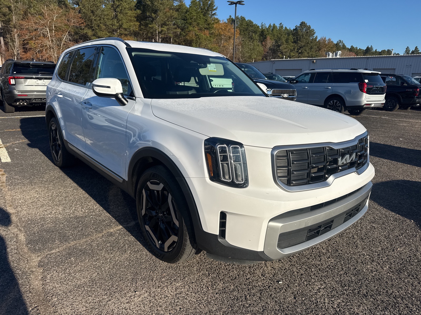 2023 Kia Telluride S's photo