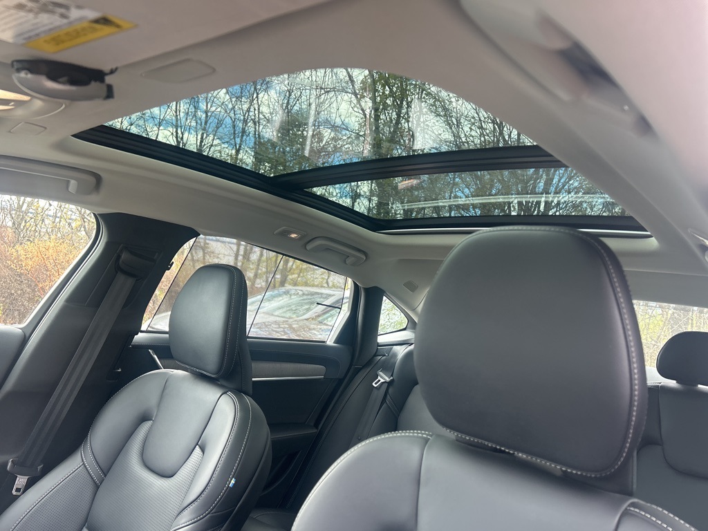 2024 Volvo S90 Recharge Ultimate photo 4