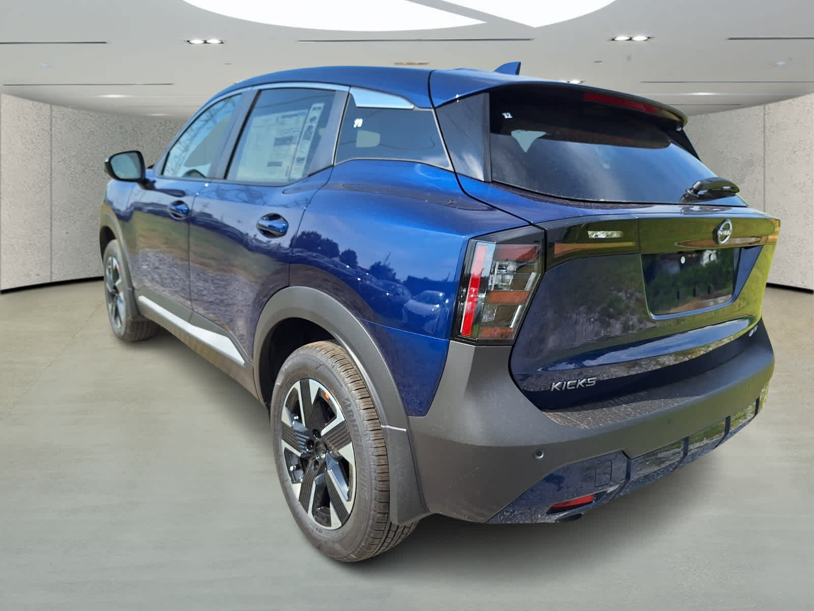 2025 Nissan Kicks SV photo 3