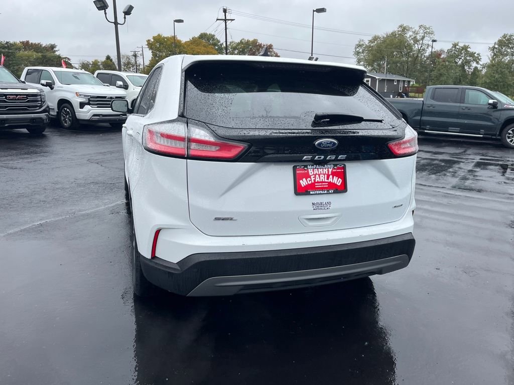 2024 Ford Edge SEL photo 3
