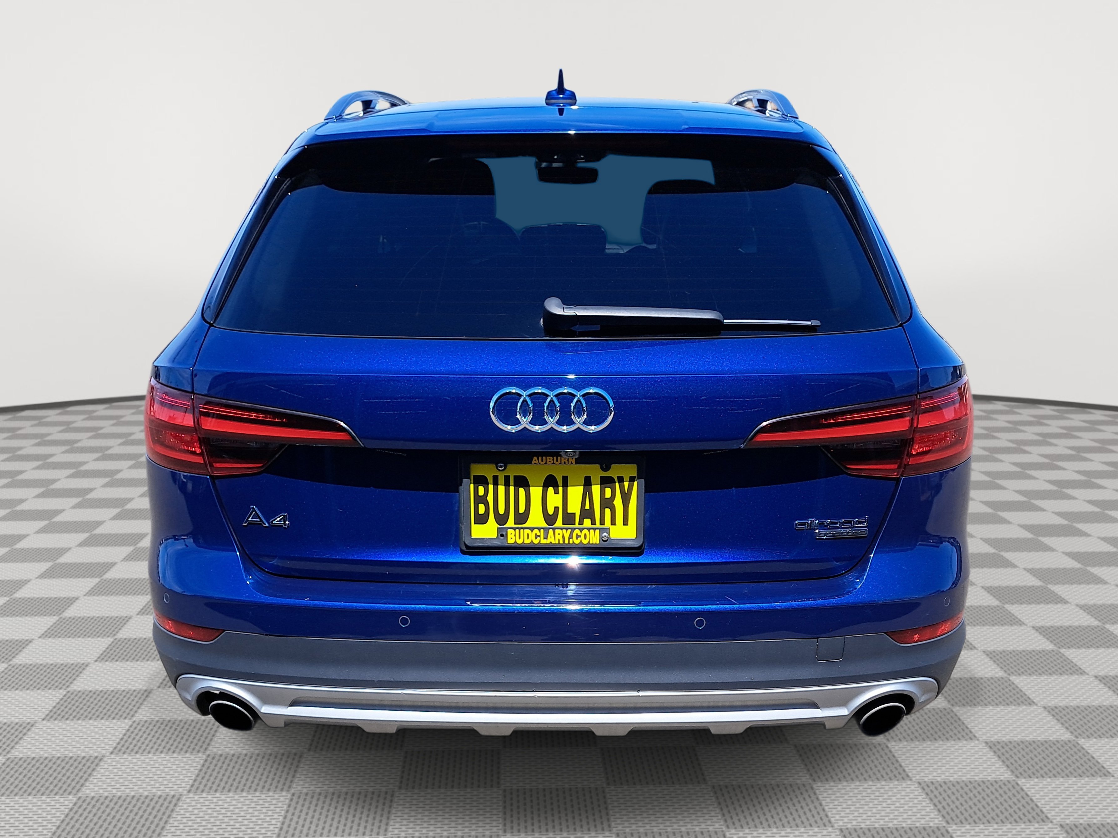 2018 Audi A4 Allroad Prestige photo 2