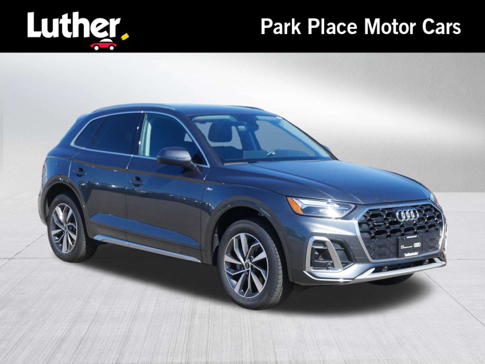 2025 Audi Q5 Premium Plus's photo