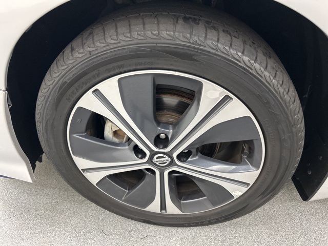 2020 Nissan Leaf SL Plus photo 21