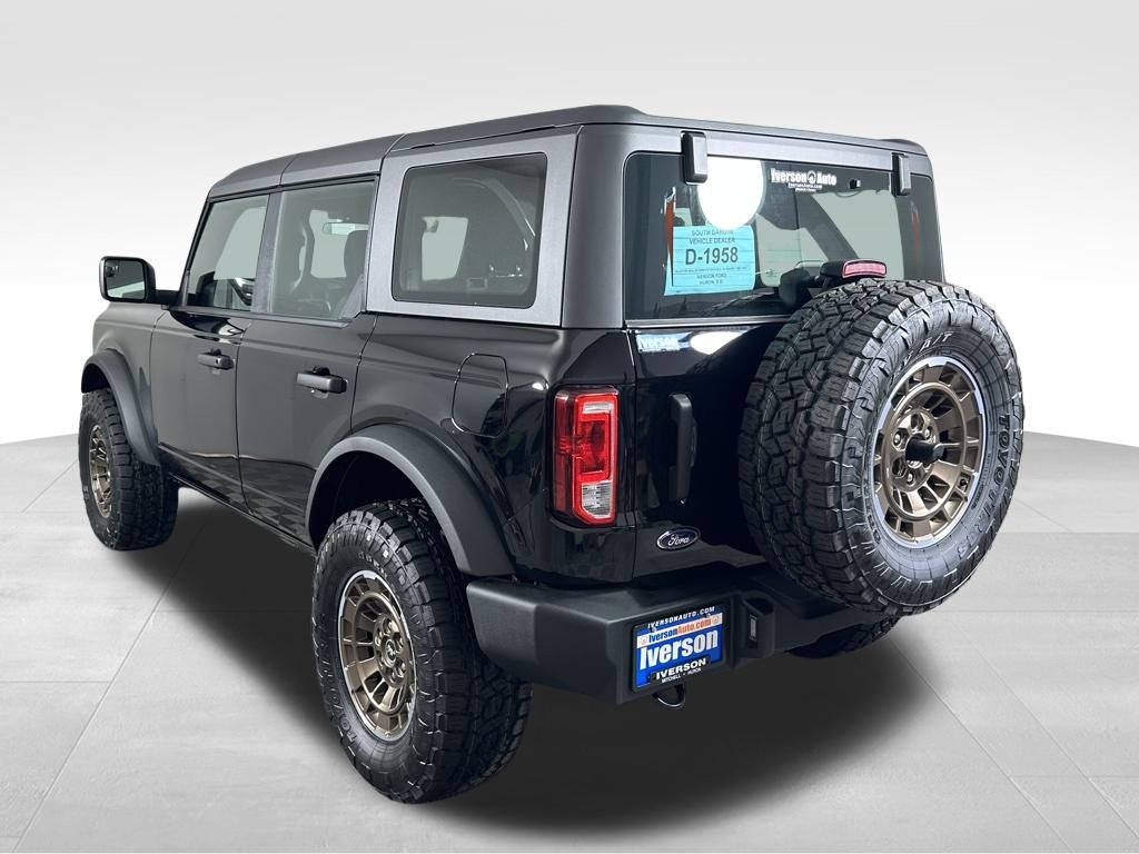 2025 Ford Bronco Base photo 4