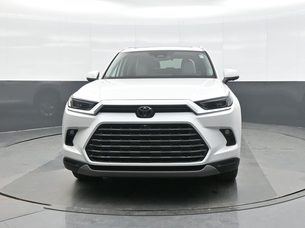 Used 2024 Toyota Grand Highlander Platinum with VIN 5TDAAAB52RS036850 for sale in Kansas City