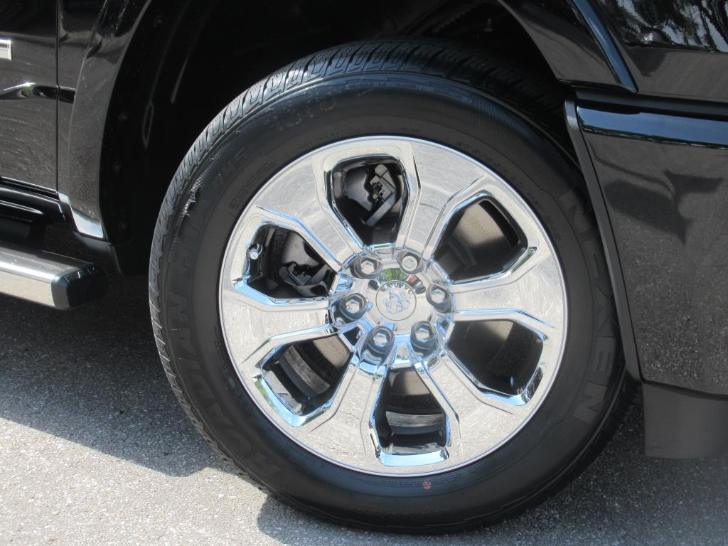 2025 Ram 1500 Big Horn Lone Star photo 6