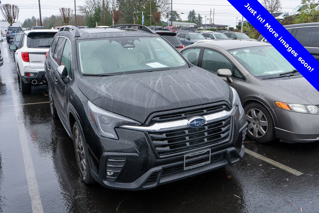 2023 Subaru Ascent Limited's photo