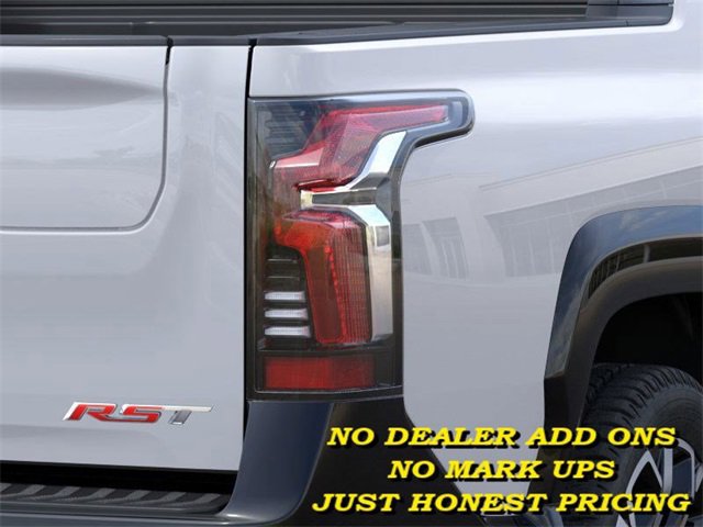 2025 Chevrolet Silverado EV RST photo 9