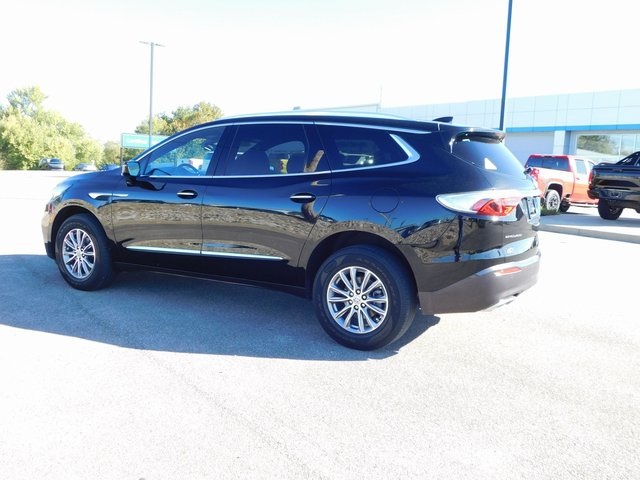 2023 Buick Enclave Essence photo 4