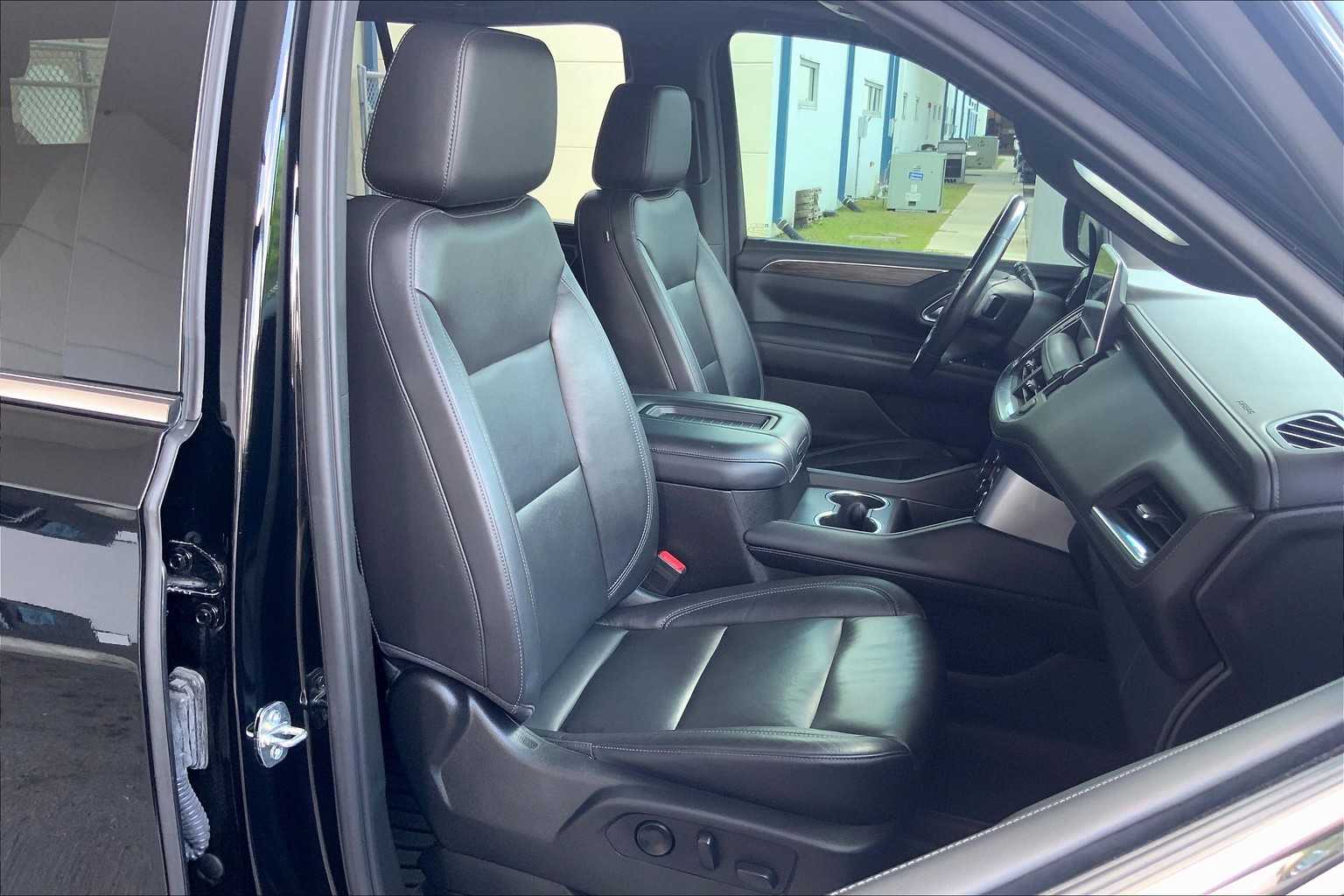 2021 Chevrolet Tahoe LT photo 8
