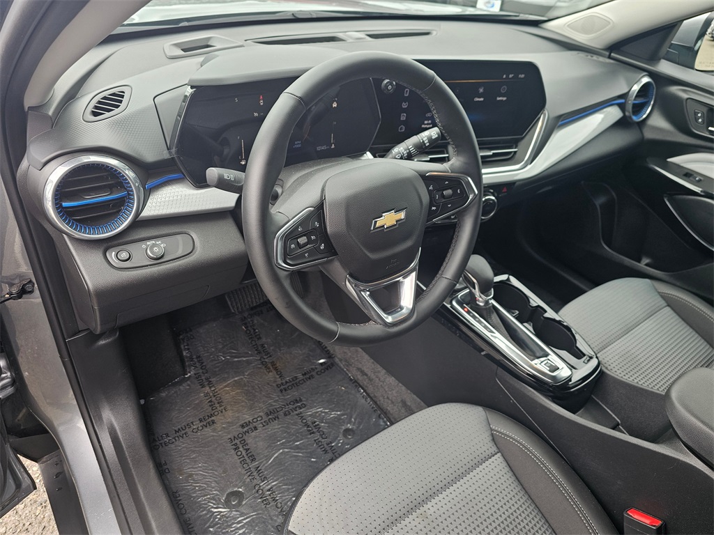 2024 Chevrolet Trax LT photo 19