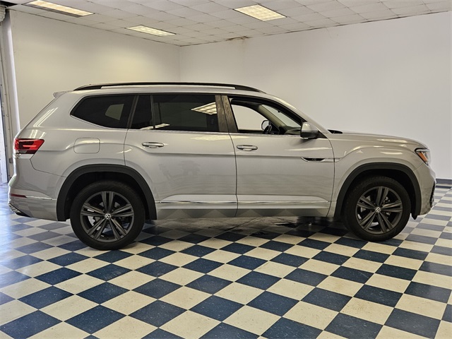 2021 Volkswagen Atlas V6 SE Technology R-Line photo 16