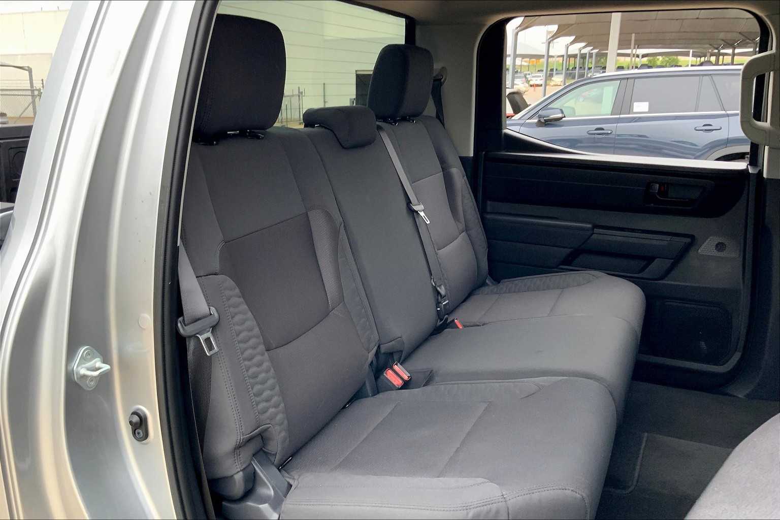 2024 Toyota Tundra SR photo 17