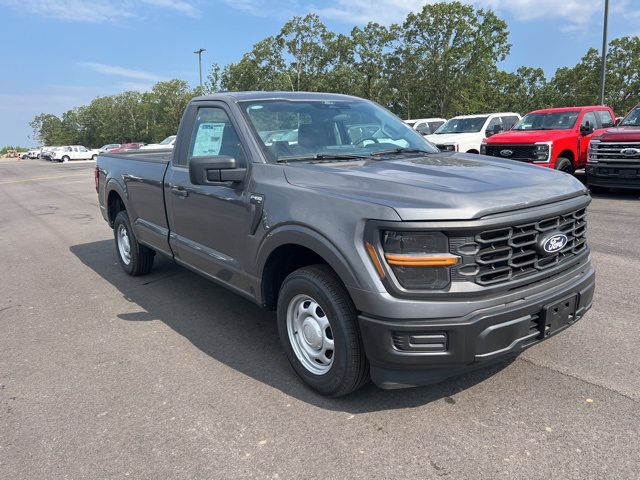 2025 Ford F-150 XL photo 4