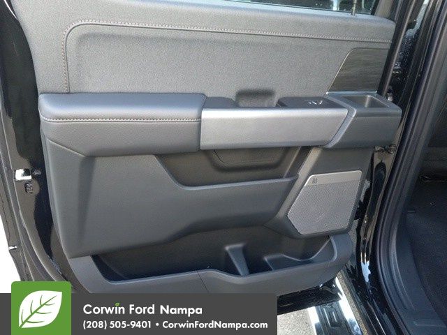 2025 Ford F-150 Lariat photo 24