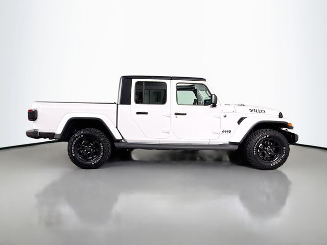 2024 Jeep Gladiator Willys photo 8