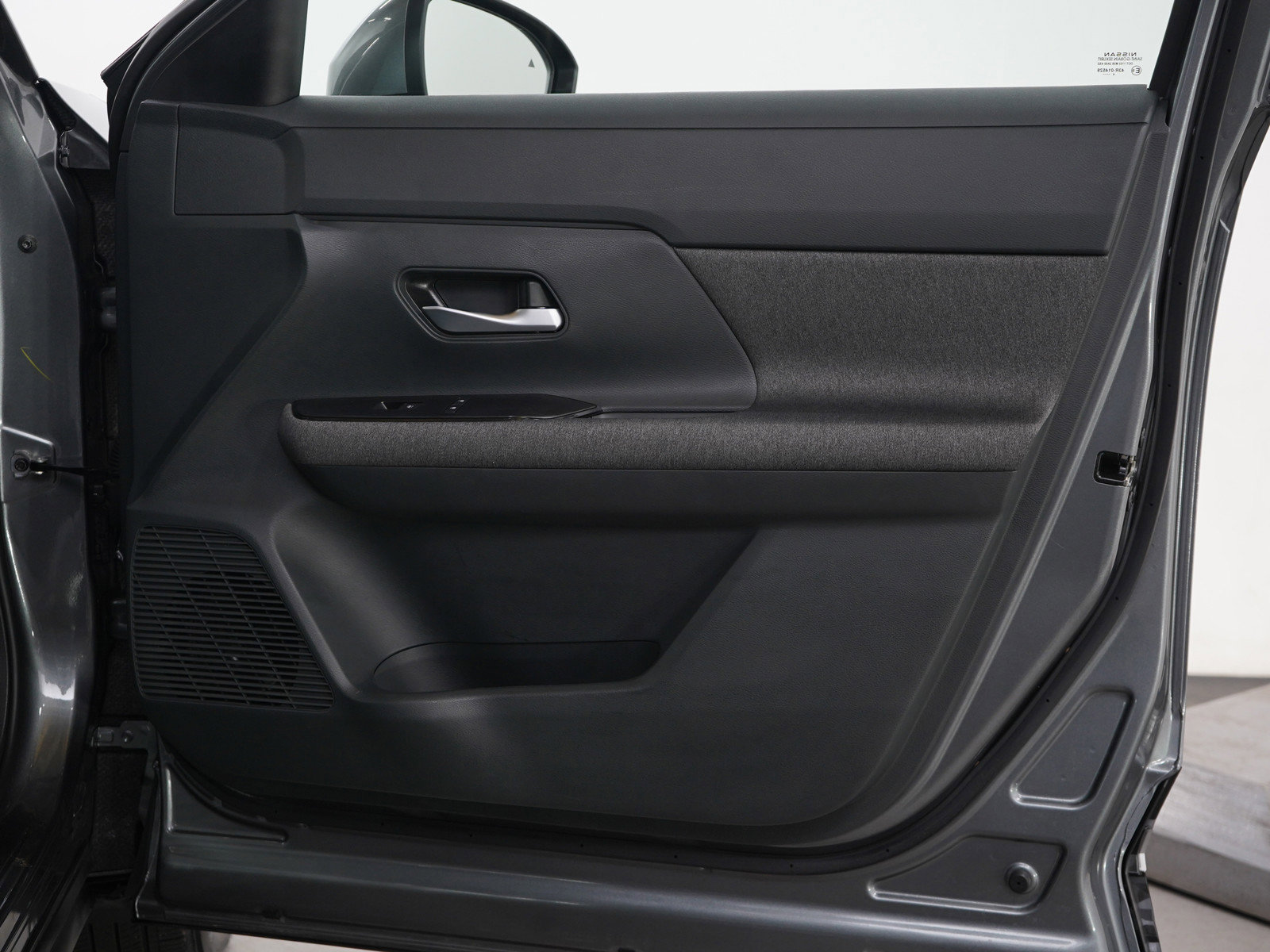 2025 Nissan Kicks SV photo 4