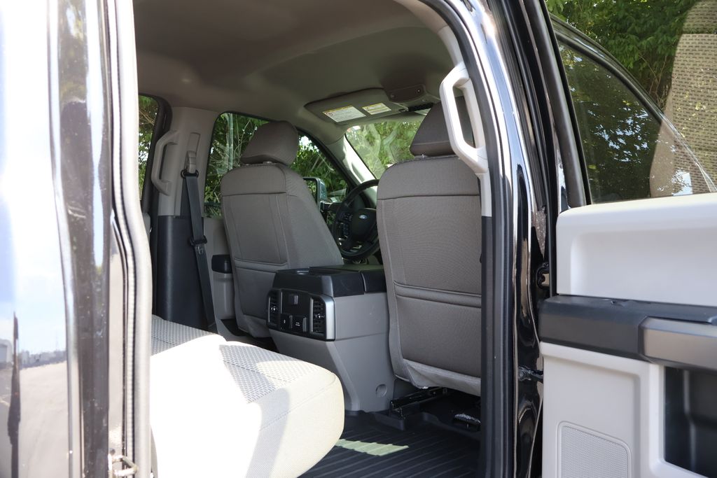 2021 Ford F-250 photo 40