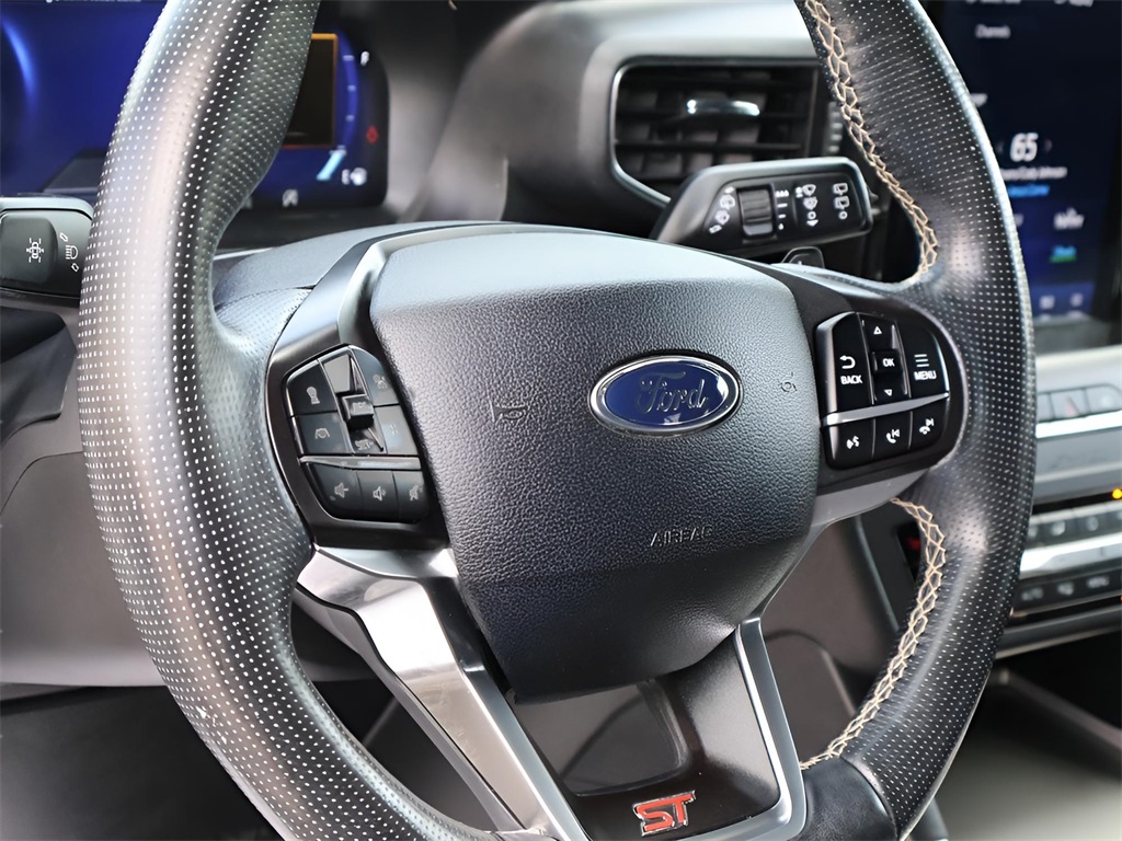 2020 Ford Explorer ST photo 20
