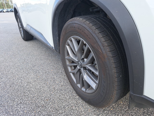 2024 Nissan Rogue S photo 4