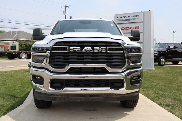 2025 Ram 2500 Tradesman photo 4