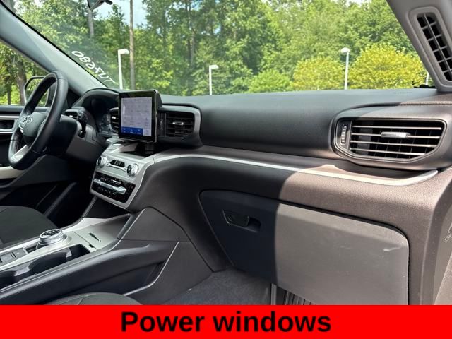 2022 Ford Explorer XLT photo 13