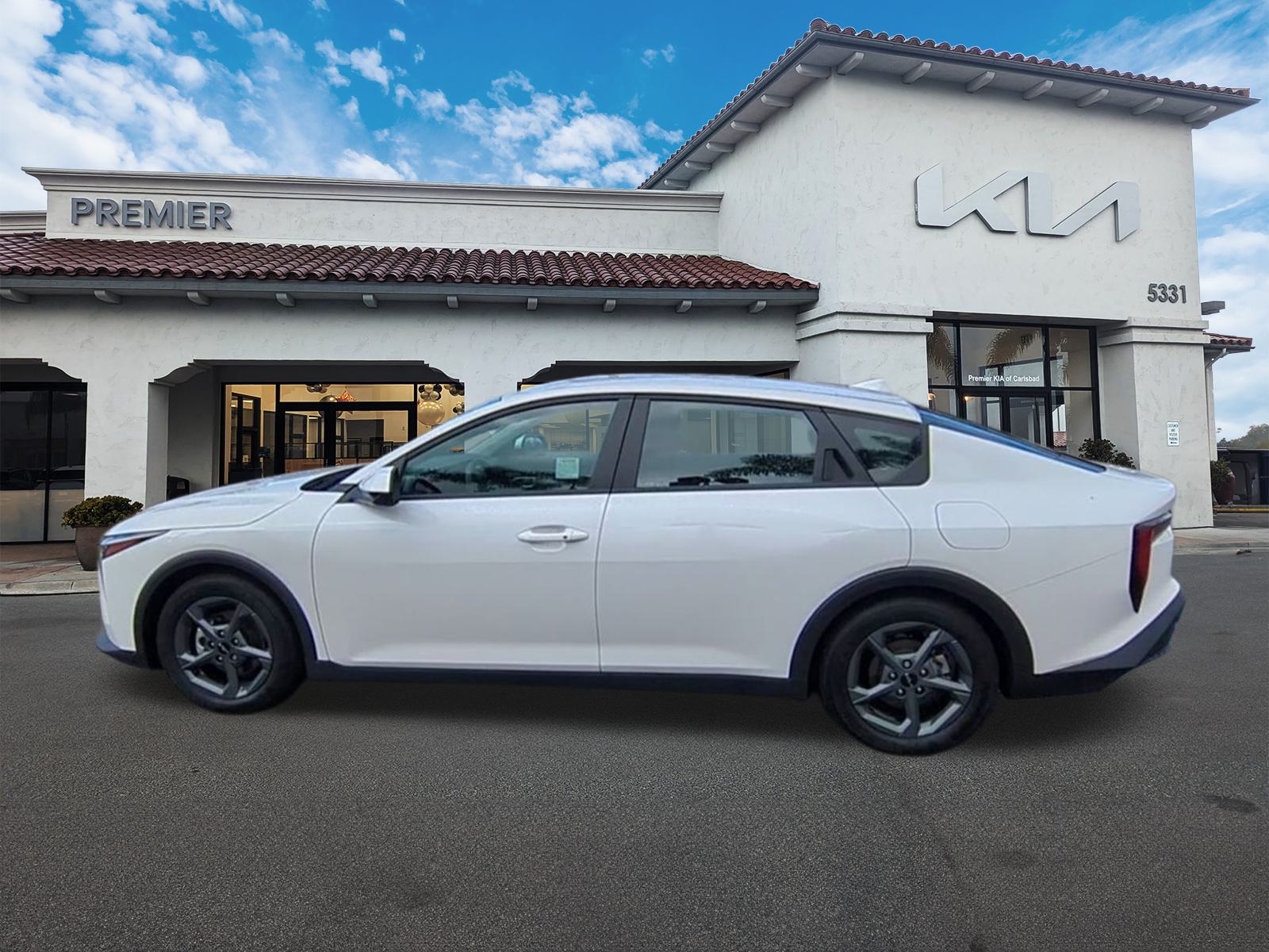 2025 Kia K4 LXS photo 4