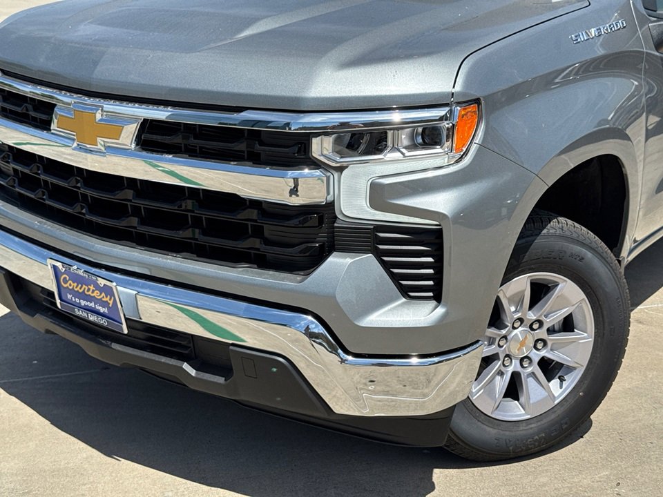 2026 Chevrolet Silverado 1500 LT photo 3