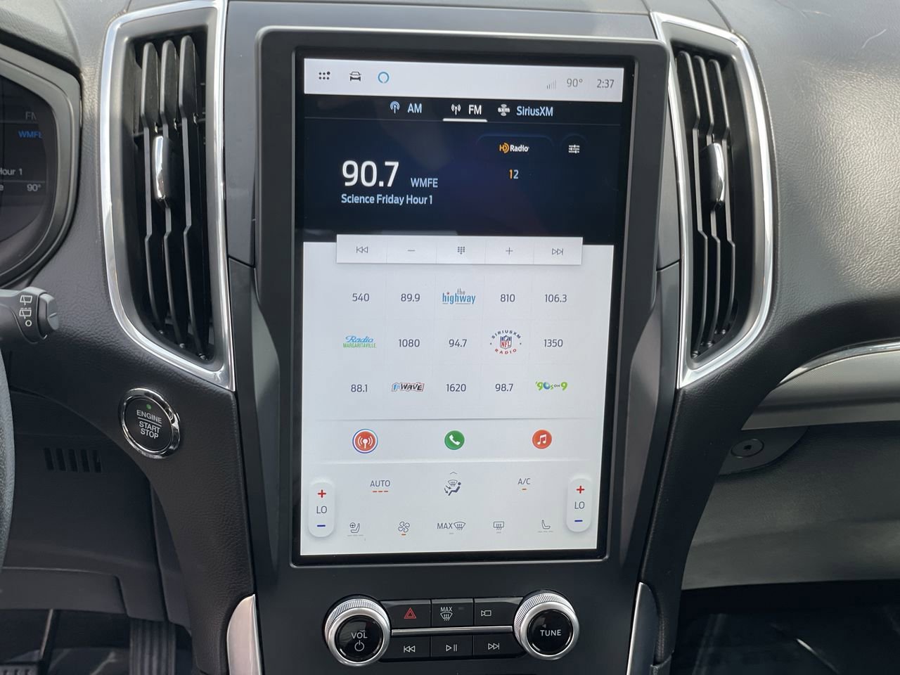 2022 Ford Edge Titanium photo 20