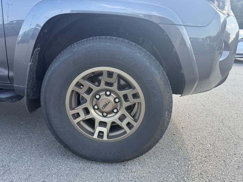 2023 Toyota 4Runner SR5 photo 4