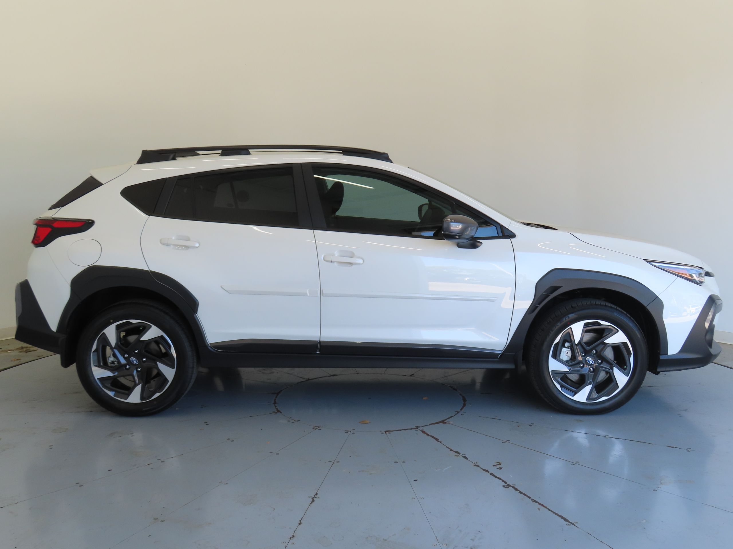2025 Subaru Crosstrek Limited photo 2
