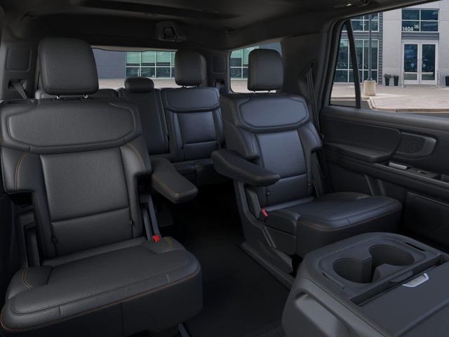 2025 Ford Expedition photo 11