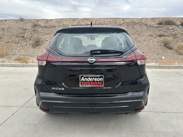 2025 Nissan Kicks Play S photo 7
