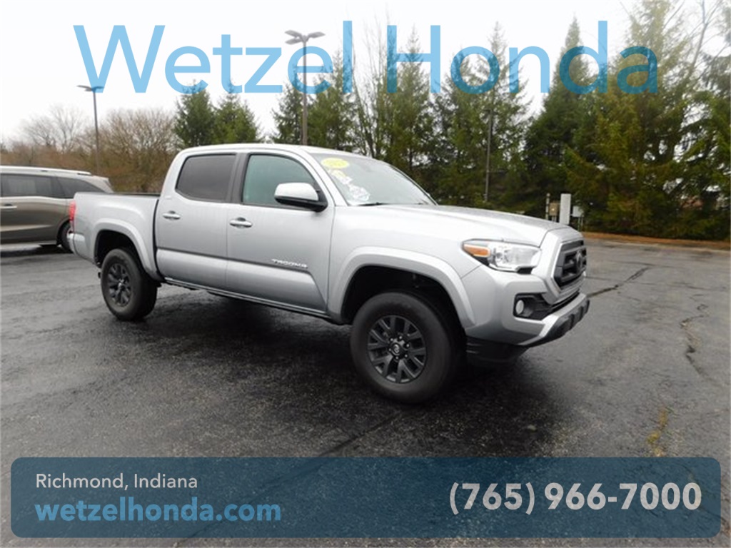 2023 Toyota Tacoma SR5's photo
