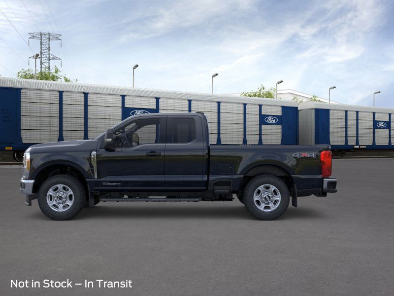2026 Ford F-350 XLT photo 2
