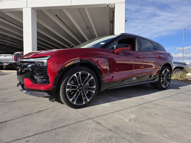 2026 Chevrolet Blazer EV photo 2
