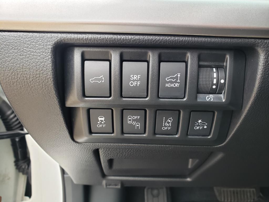 2017 Subaru Outback 3.6R Limited photo 28