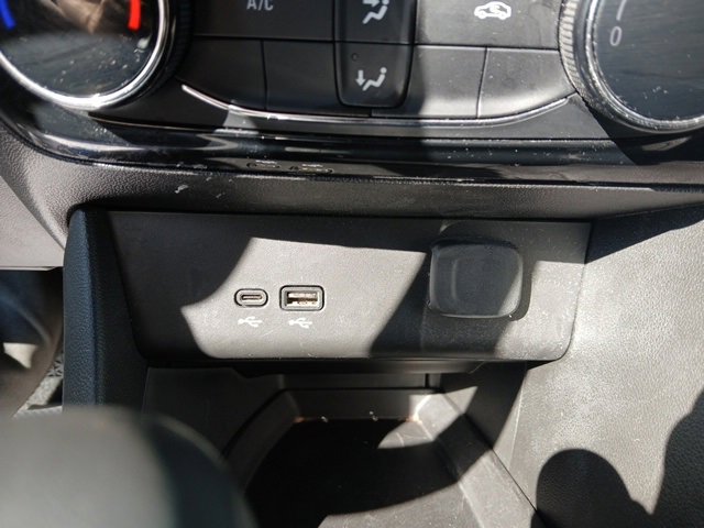 2024 Buick Encore GX Sport Touring photo 18