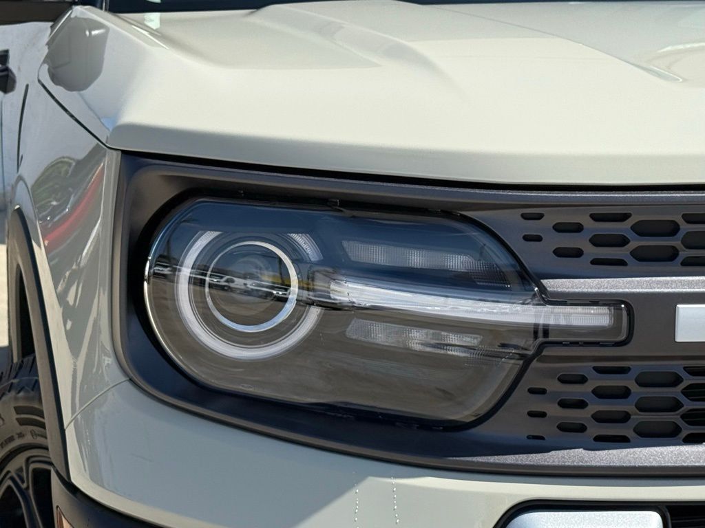 2025 Ford Bronco Sport Badlands photo 3