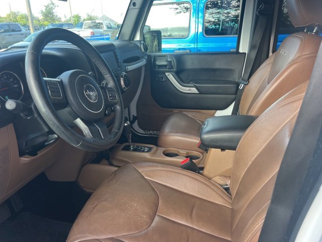 2017 Jeep Wrangler Unlimited Sahara photo 7