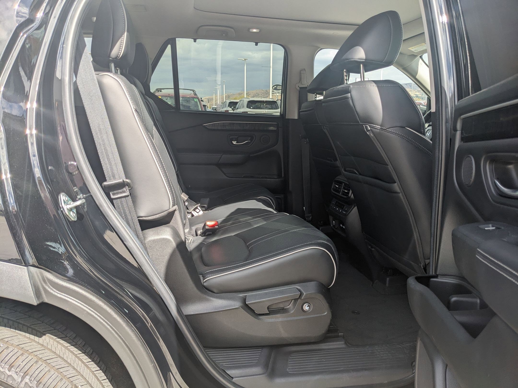 2023 Honda Pilot Elite photo 19