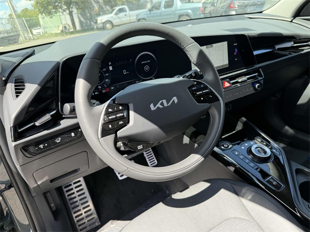 2025 Kia Niro EV Wave photo 2