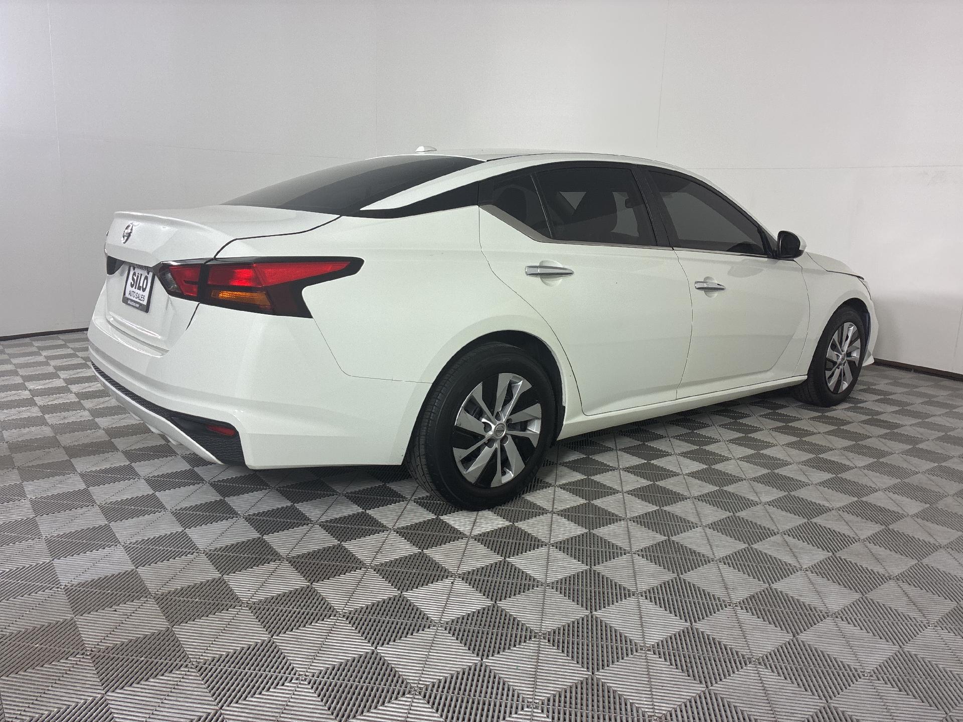 2020 Nissan Altima 2.5 S photo 7