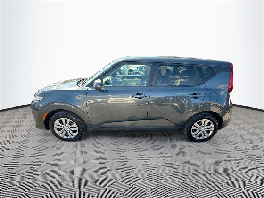 Used 2020 Kia Soul LX with VIN KNDJ23AU8L7103129 for sale in West Park, FL