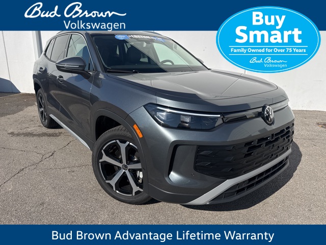 2026 Volkswagen Tiguan SE's photo