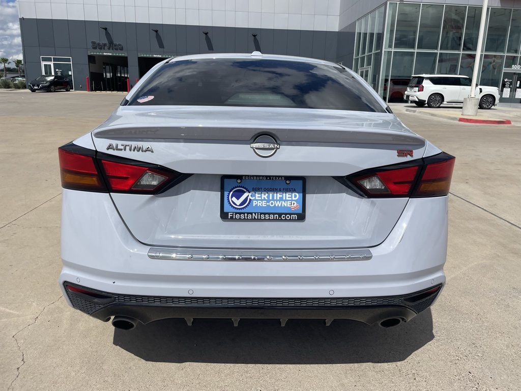 2023 Nissan Altima 2.5 SR photo 3