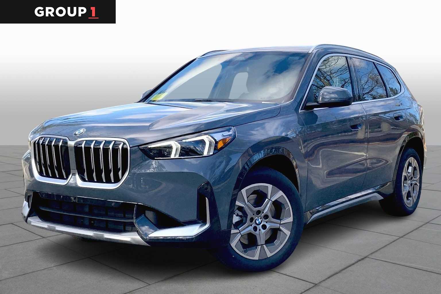2026 BMW X1 28i's photo