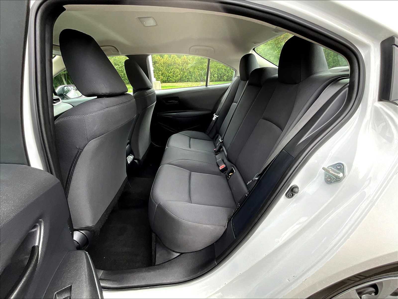 2023 Toyota Corolla LE photo 15