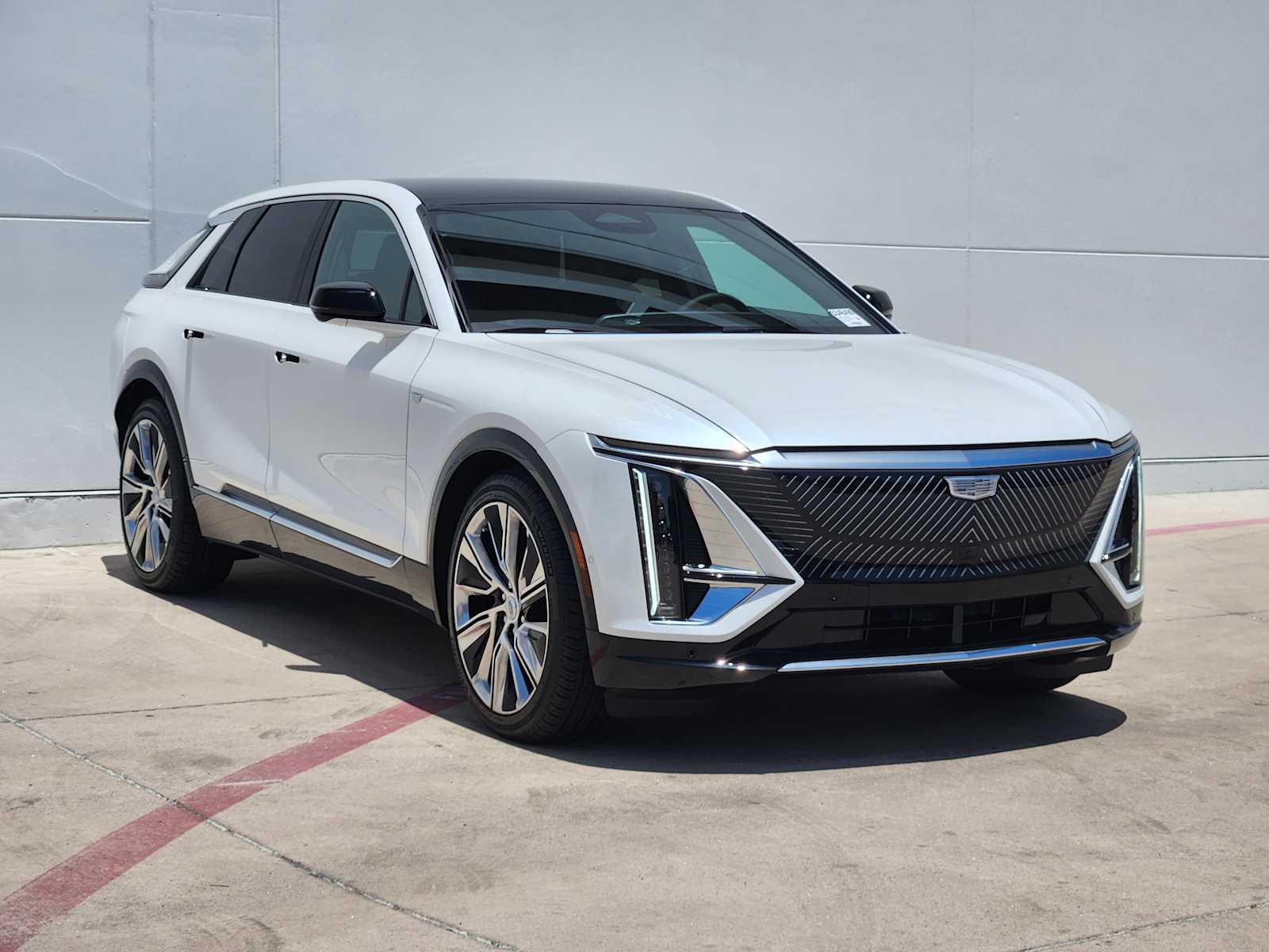Used 2025 Cadillac LYRIQ Luxury 3 with VIN 1GYKPTRL8SZ311204 for sale in Grapevine, TX