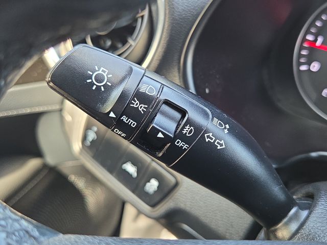 2019 Kia Forte S photo 27